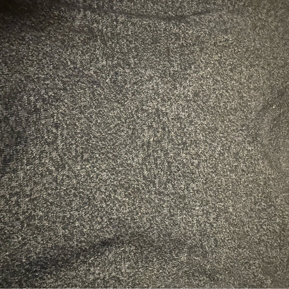 Men's Gray Cashmere Sweater - Picture 6 of 6